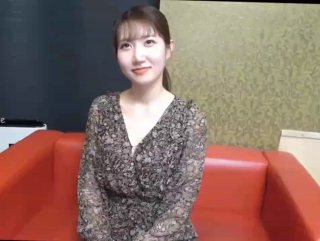 BGMBGMBGM日本XX疯狂男主播带着性感漂亮女友和朋友一起3p她男友操完后朋友操时有点害羞说：别这样你行不行啊不行的大哥!